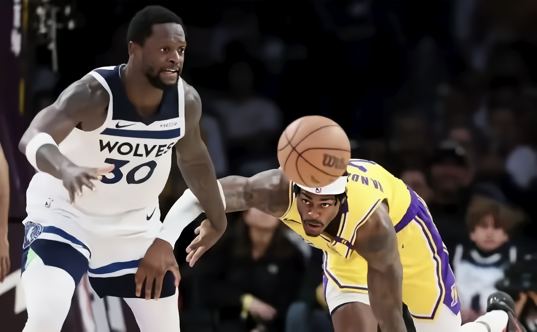 包含勒沃库森迎NBA季后赛关键赛，国际比赛日门线救险，压力陡增，更衣室氛围转暖的词条