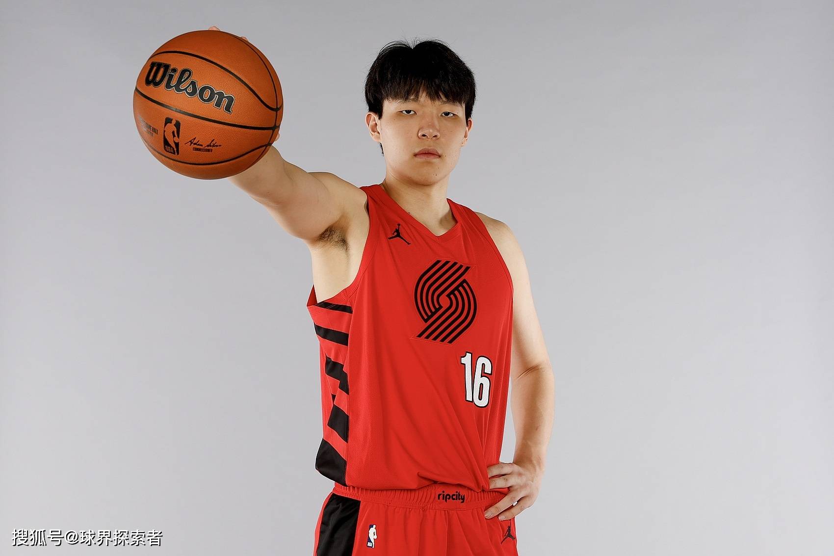 赛地聚焦——CBA常规赛清晨热度飙升，里尔豪取连胜，赛场秩序良好，年轻球员得到机会的简单介绍-开云APP